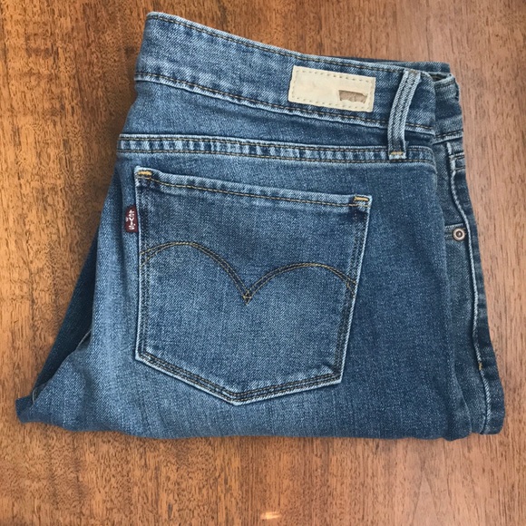 Levi Demi Curve Medium Ruse Straight Leg Jean - Picture 7 of 7